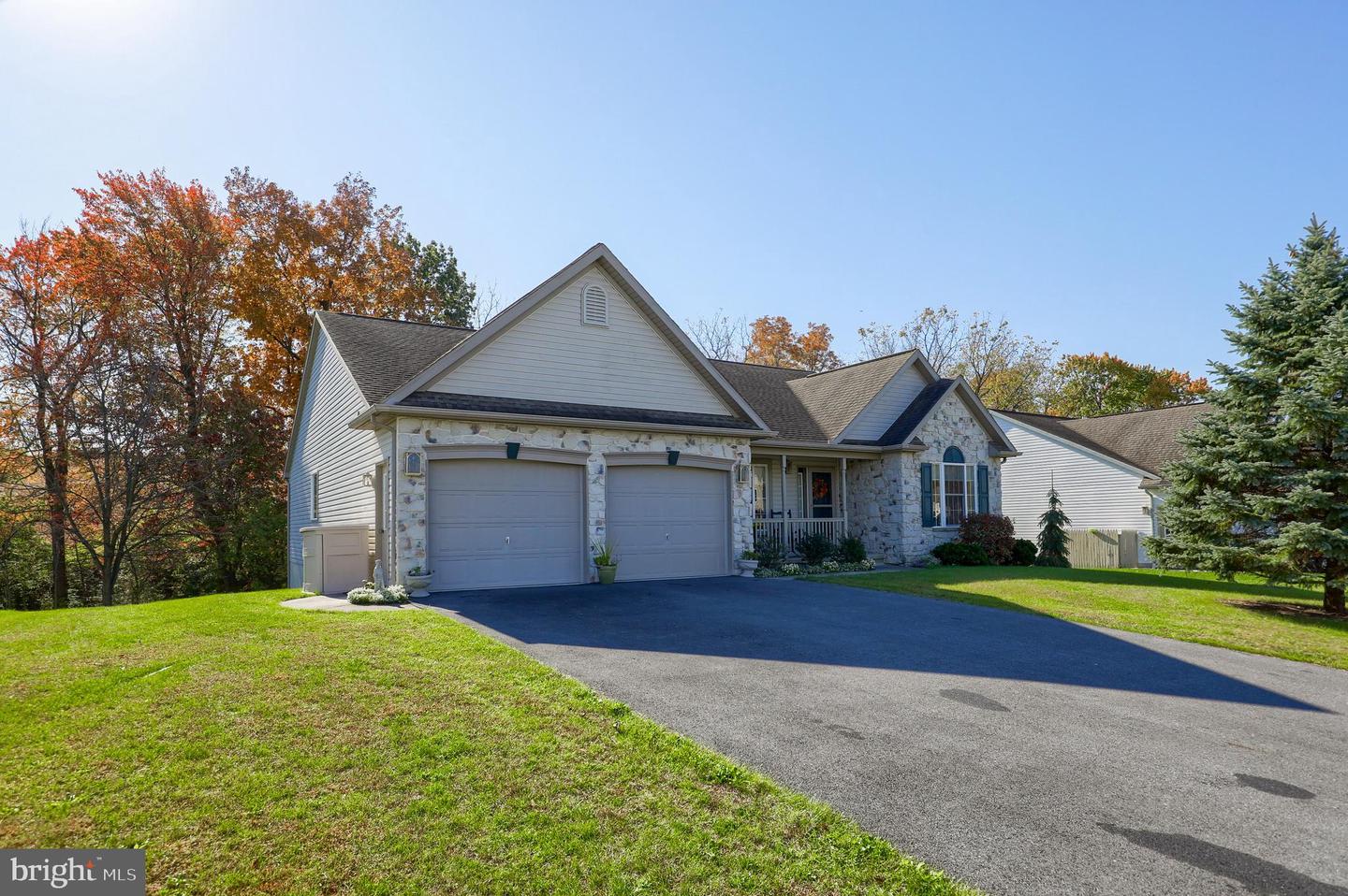 1146 Harvest Dr