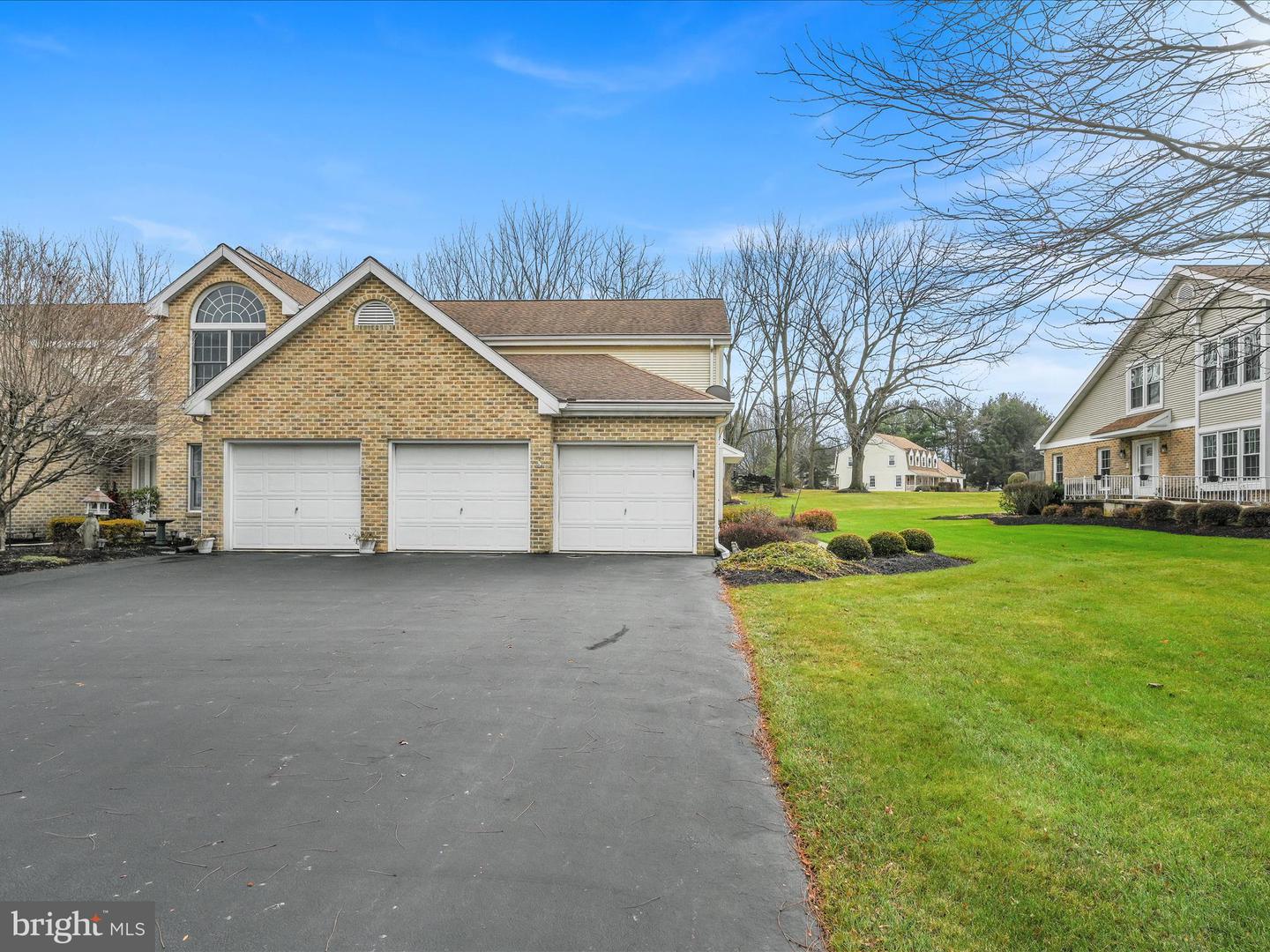 146 Stone Hedge Ct