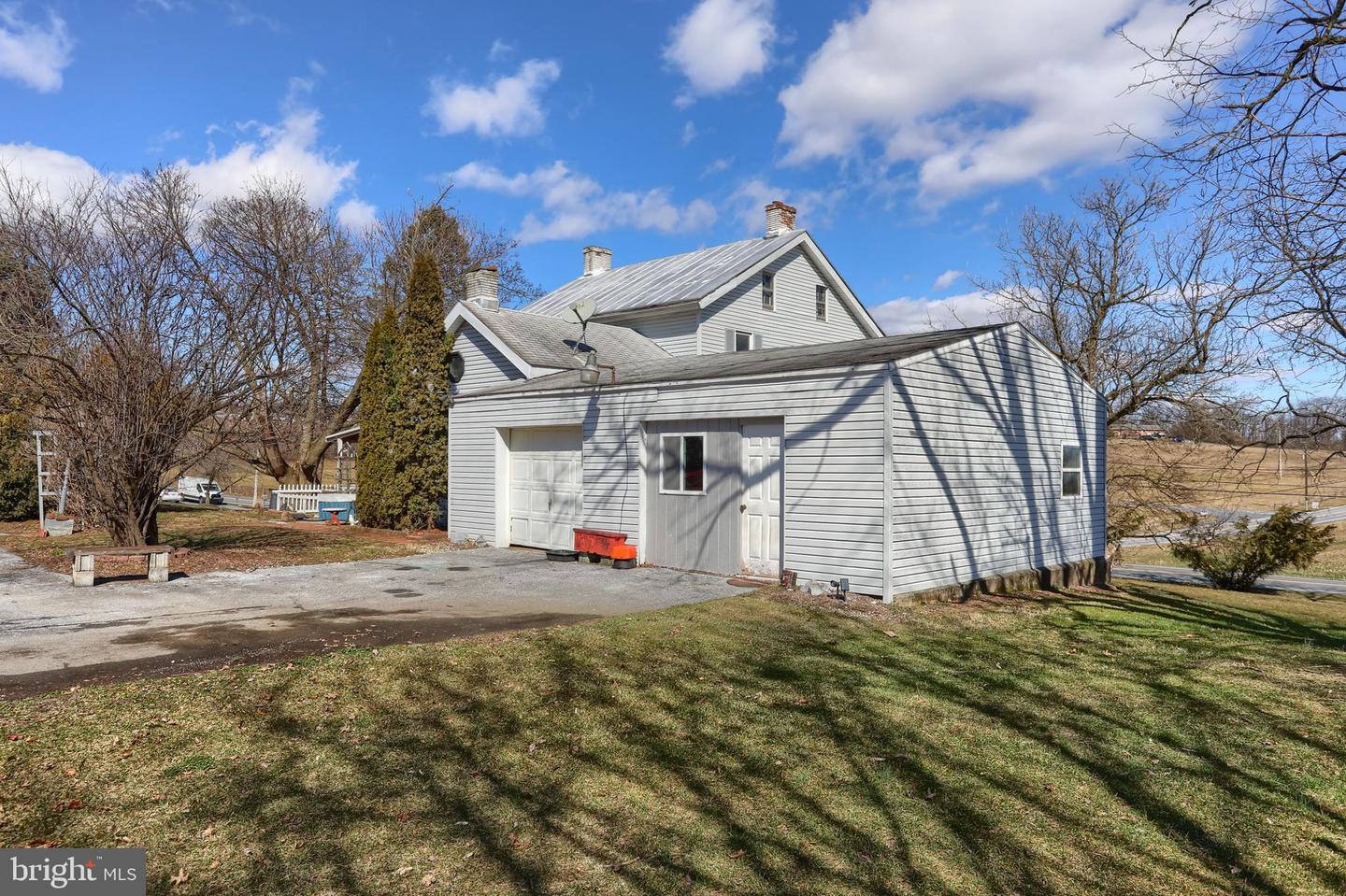 2098 Weavertown Rd