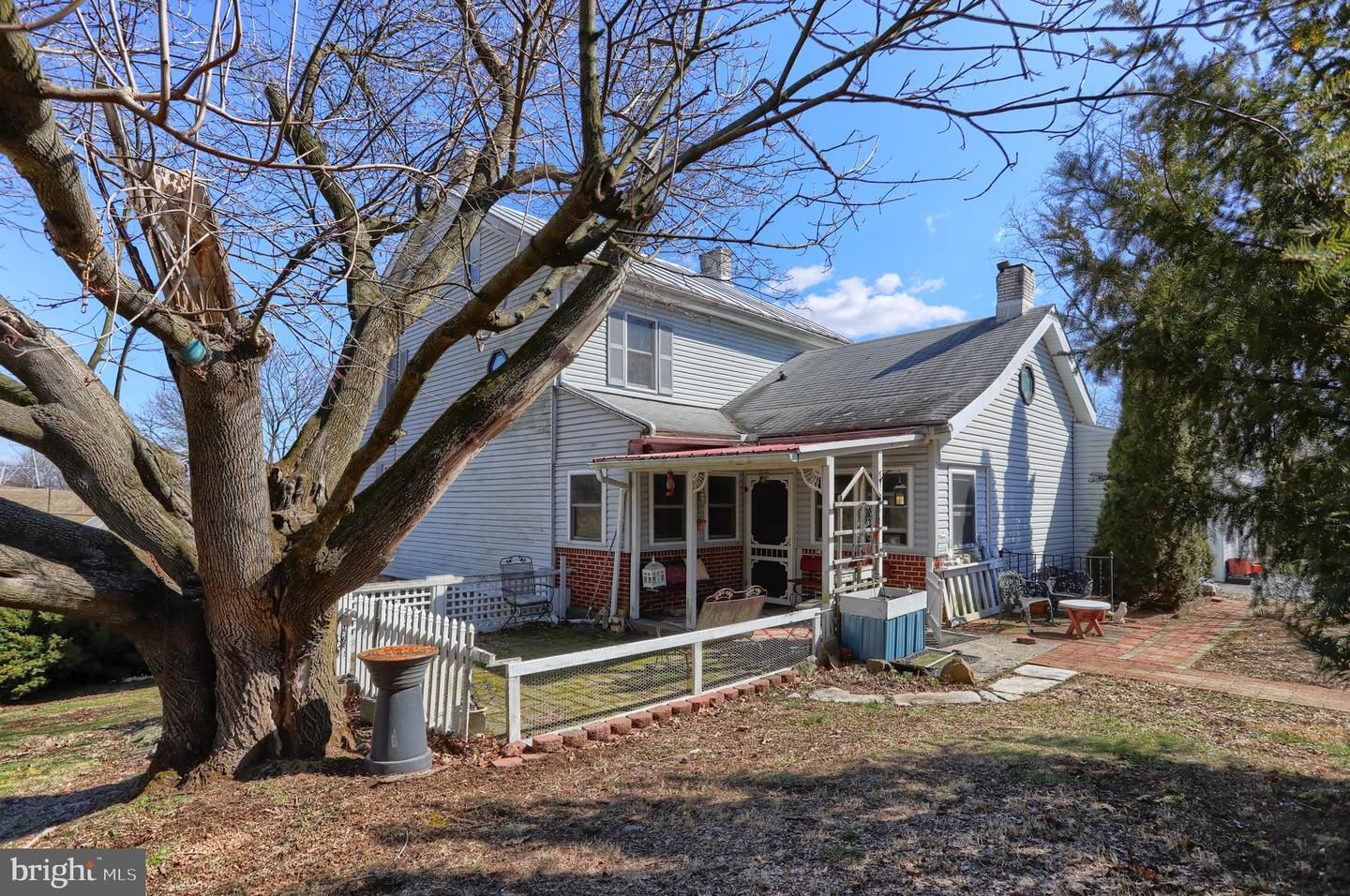 2098 Weavertown Rd