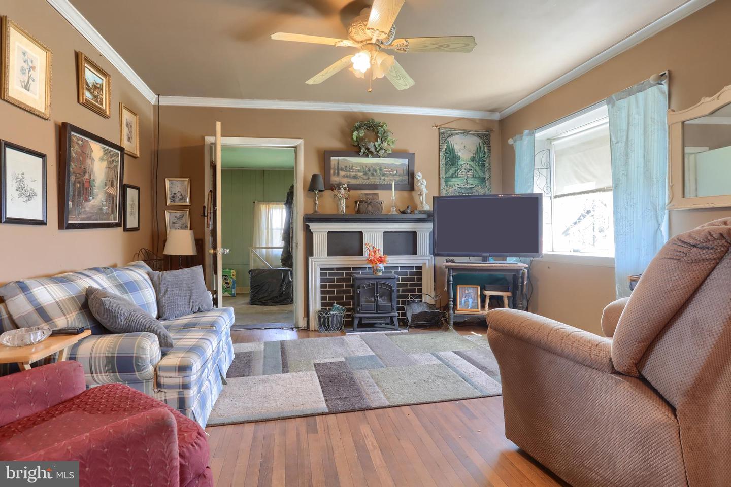 2098 Weavertown Rd