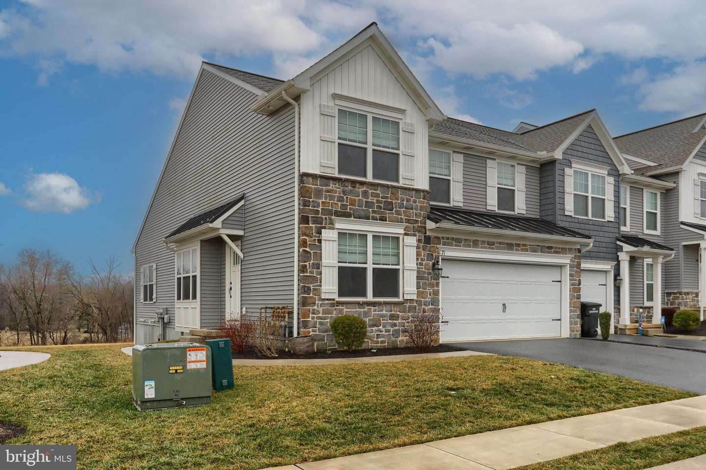 71 Beech Tree Ct
