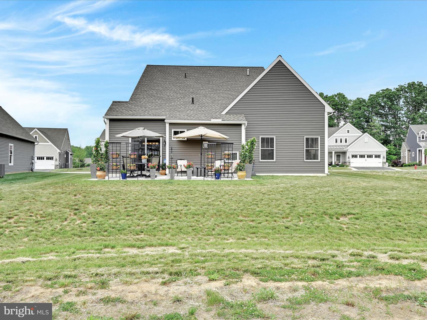 1208 Mosaic Dr