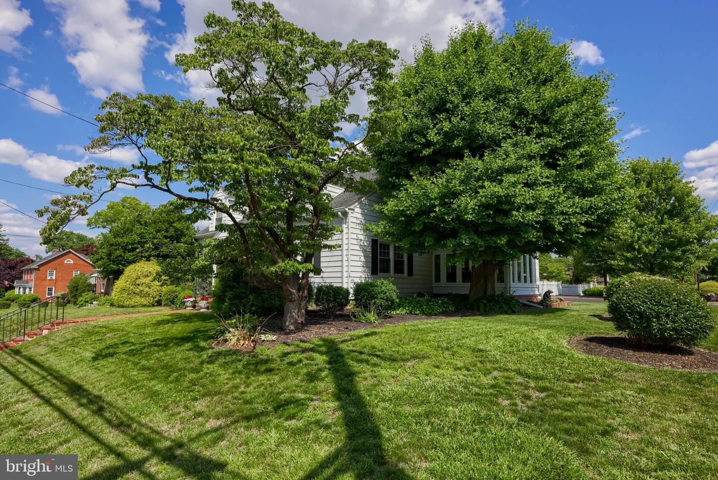 1250 Colebrook Rd