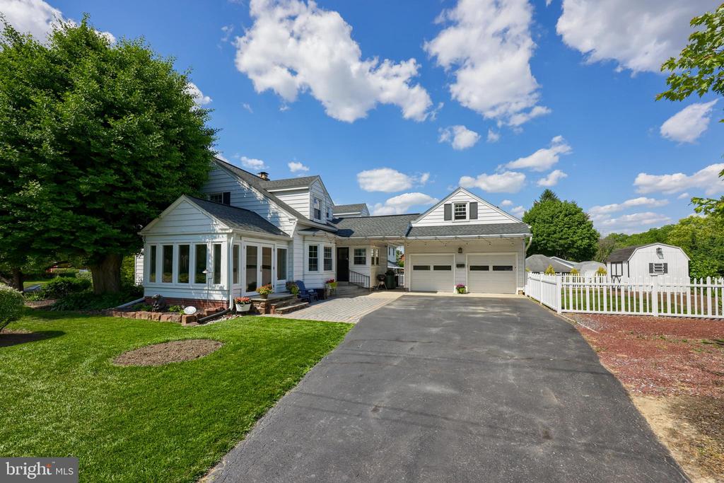 1250 Colebrook Rd