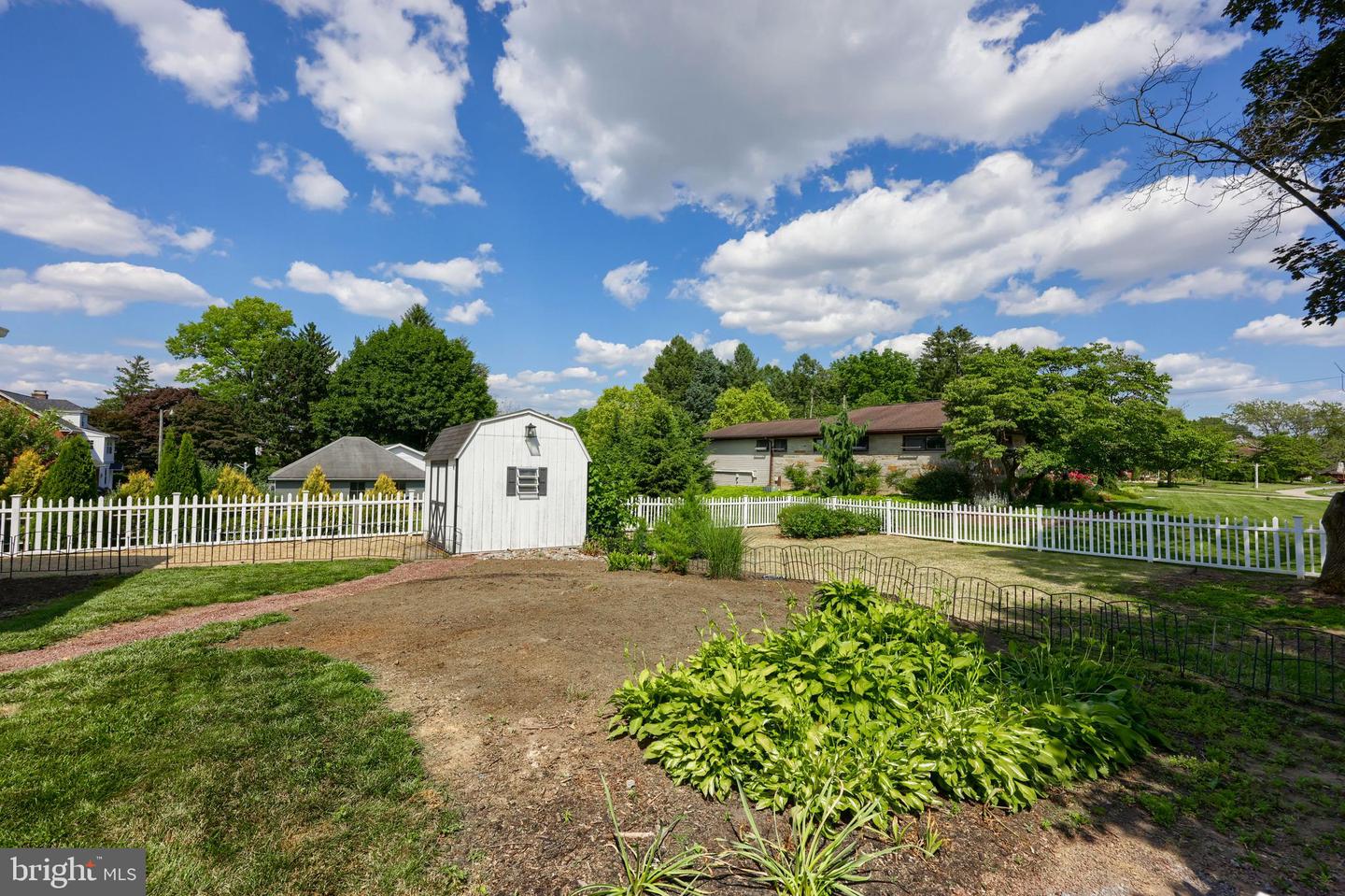 1250 Colebrook Rd