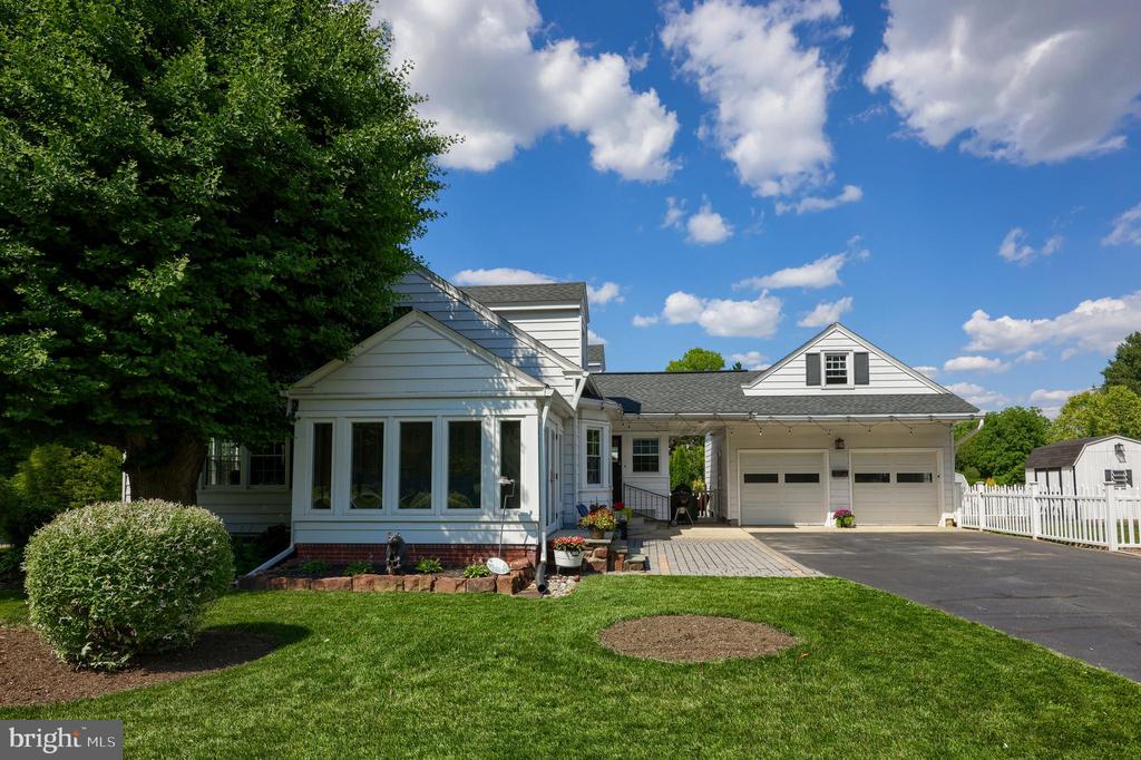 1250 Colebrook Rd