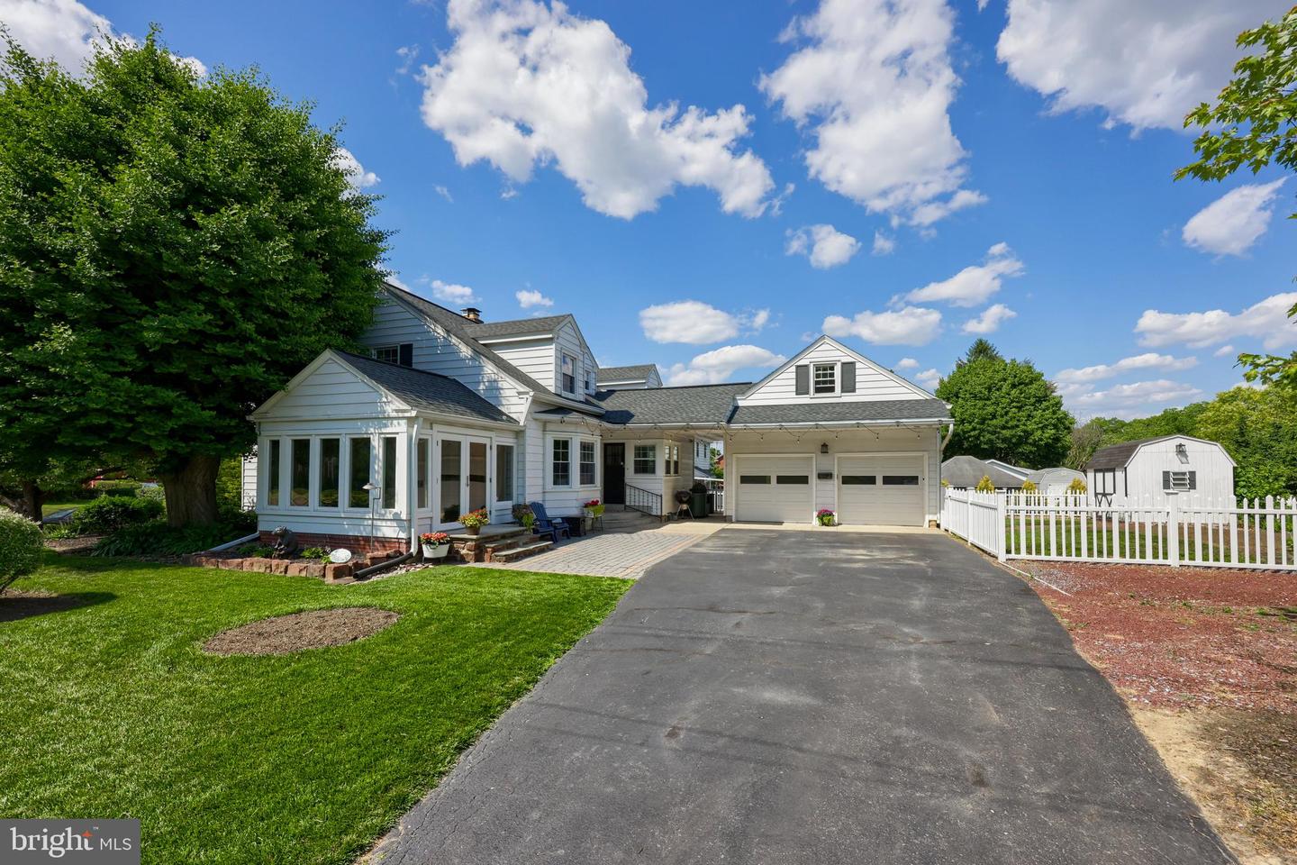 1250 Colebrook Rd