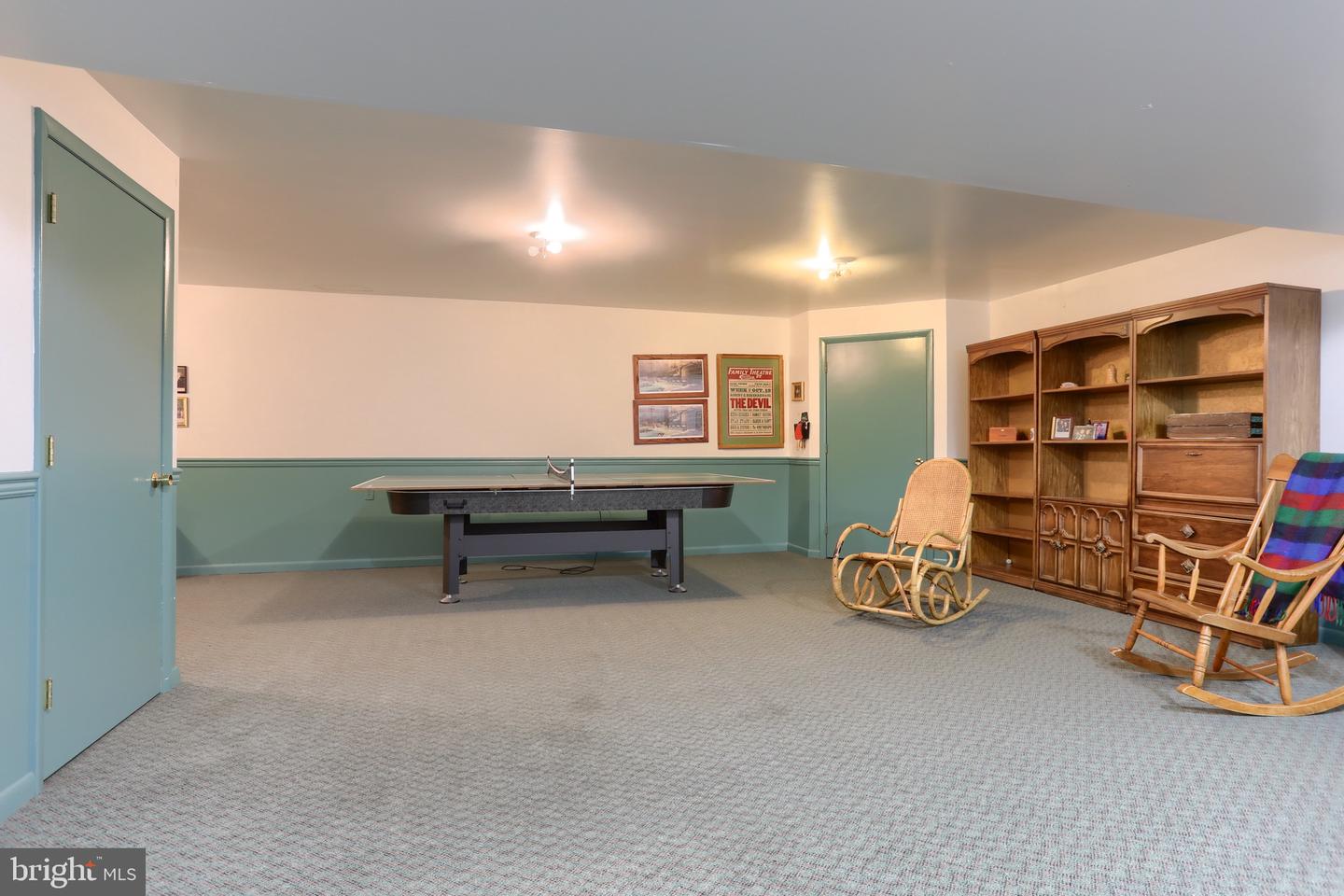 106 Maple Ln