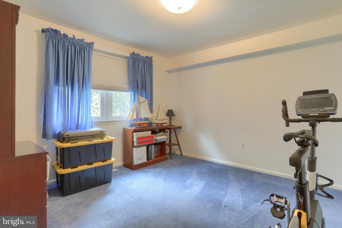 106 Maple Ln