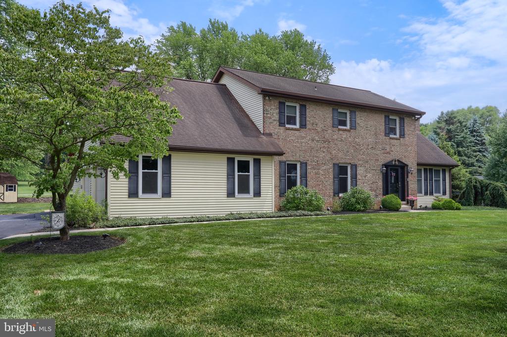 106 Maple Ln
