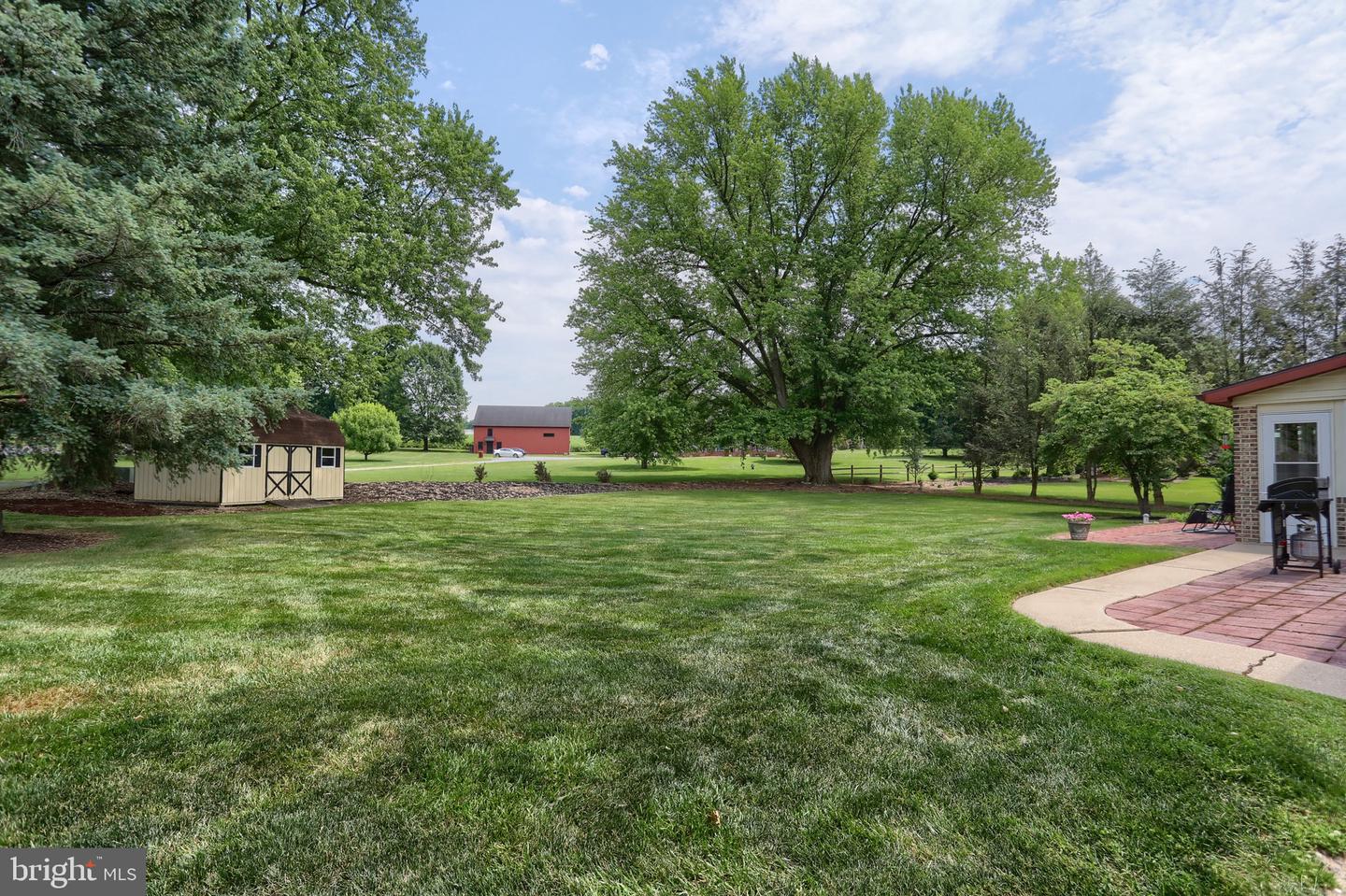 106 Maple Ln
