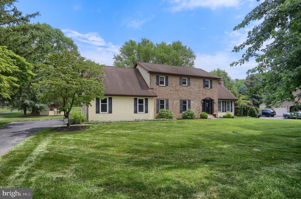 106 Maple Ln