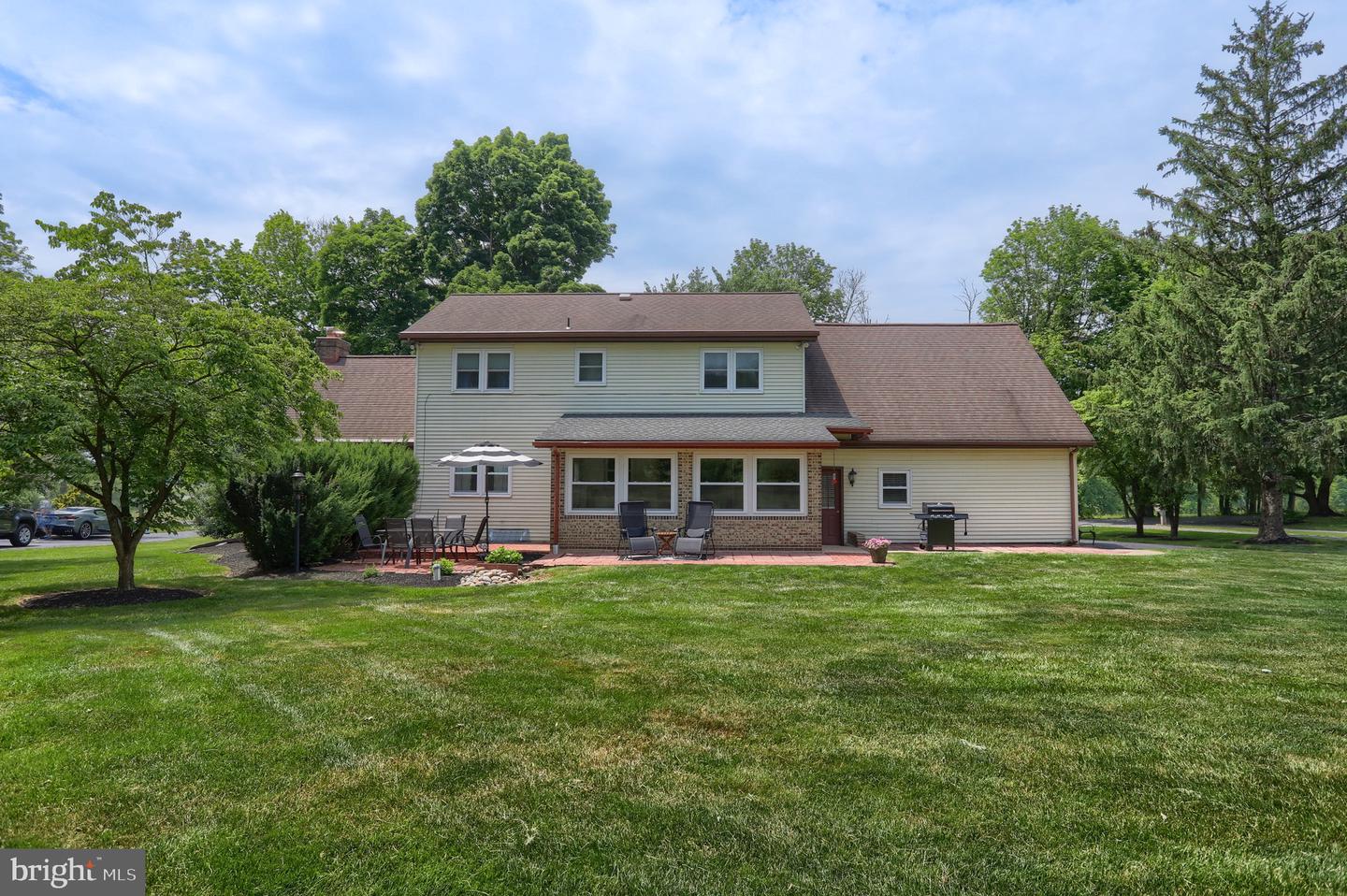 106 Maple Ln