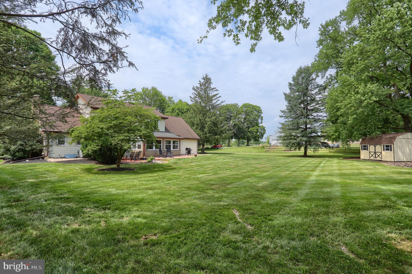 106 Maple Ln