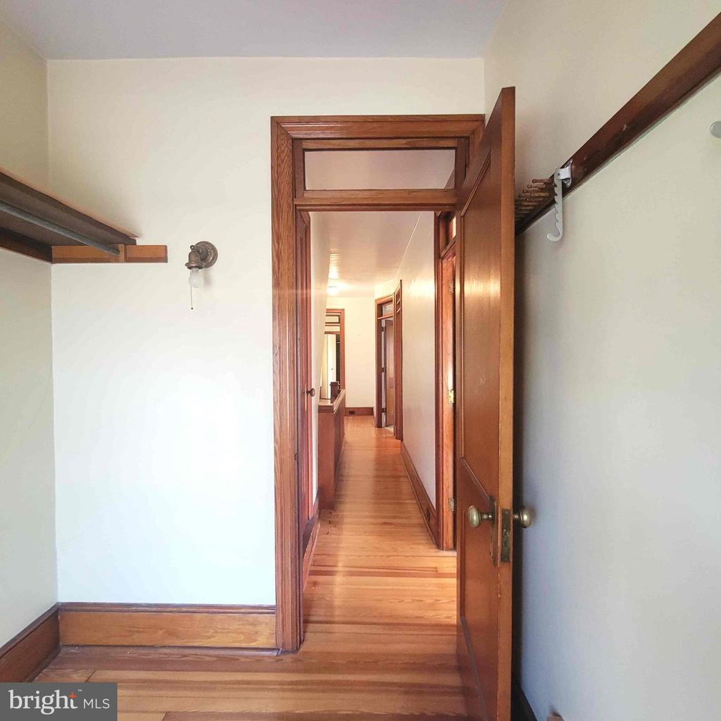 48 W Main St