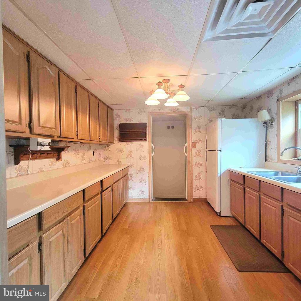 120 2nd St