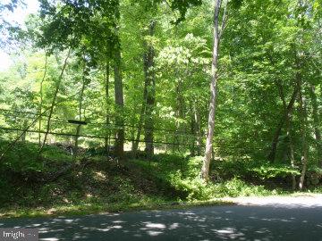 105 Old Mine Rd