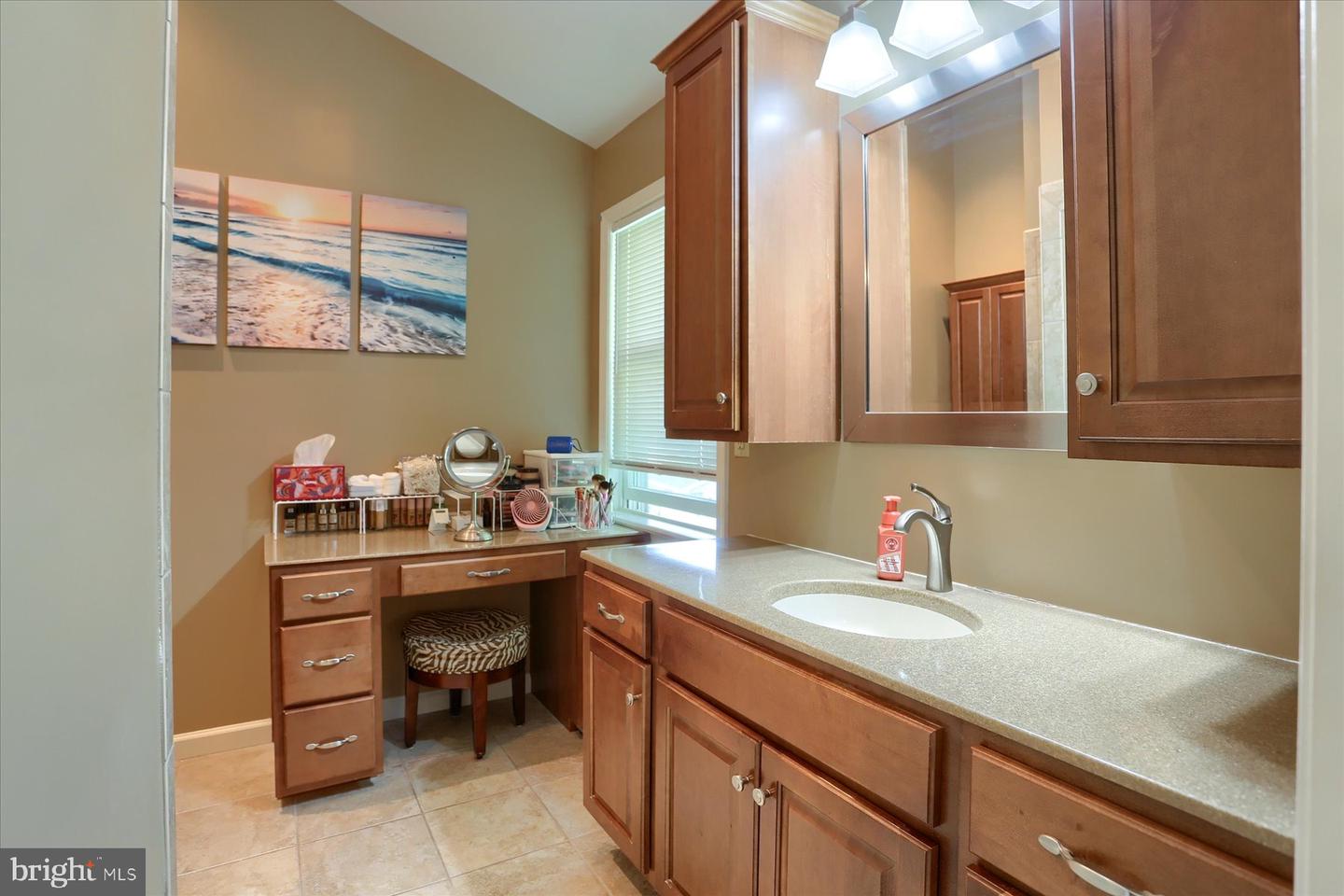 249 Oak Ln