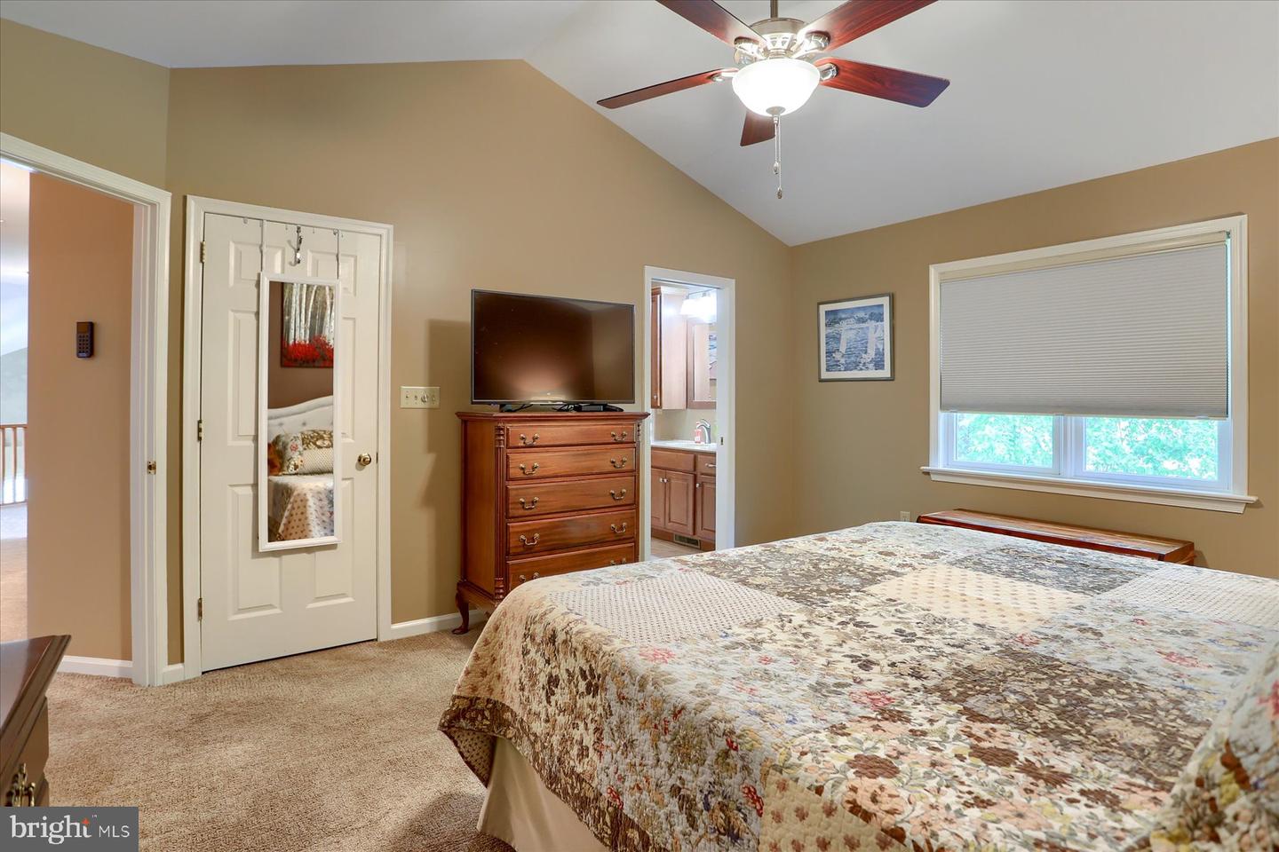249 Oak Ln