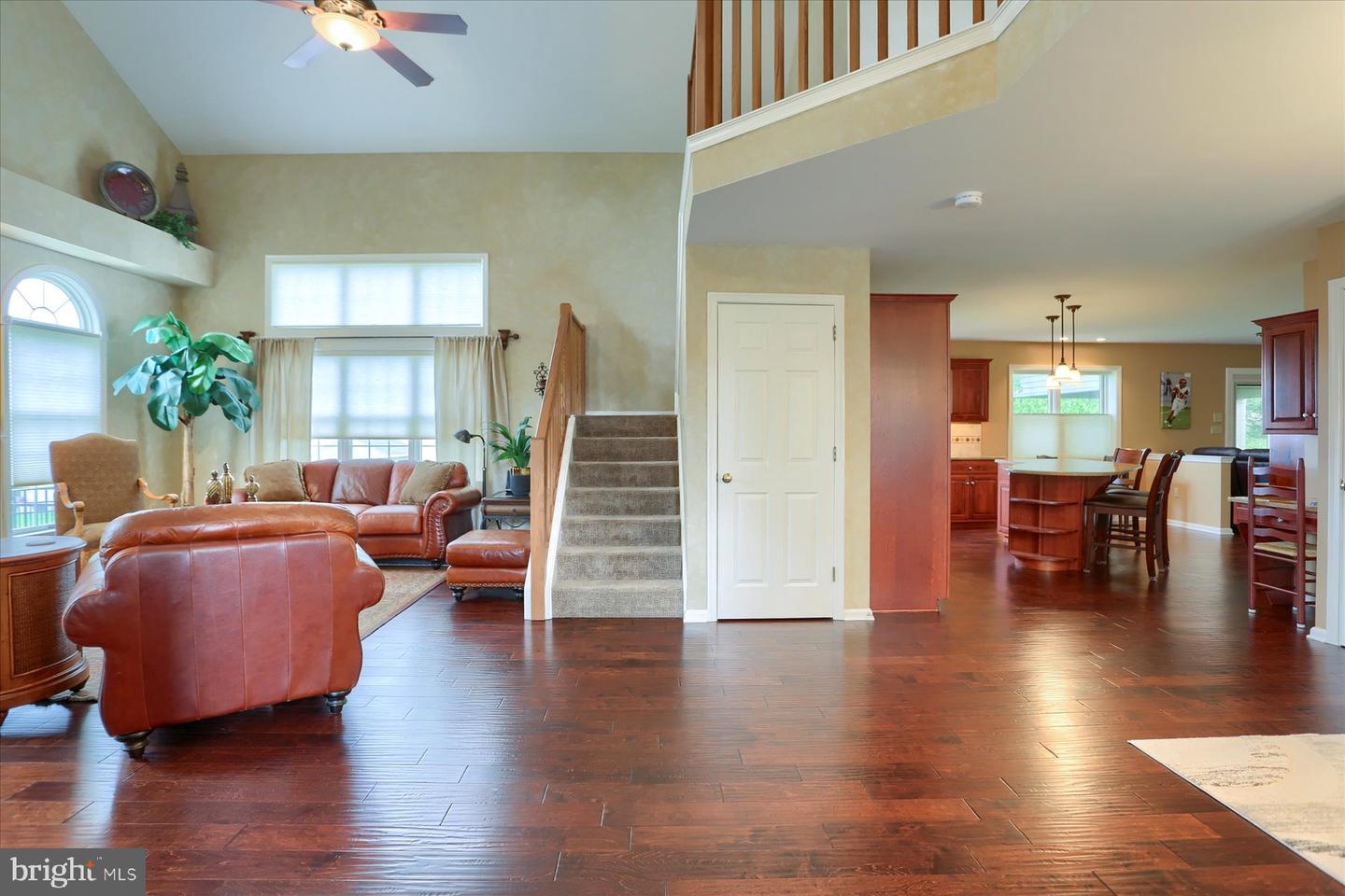 249 Oak Ln