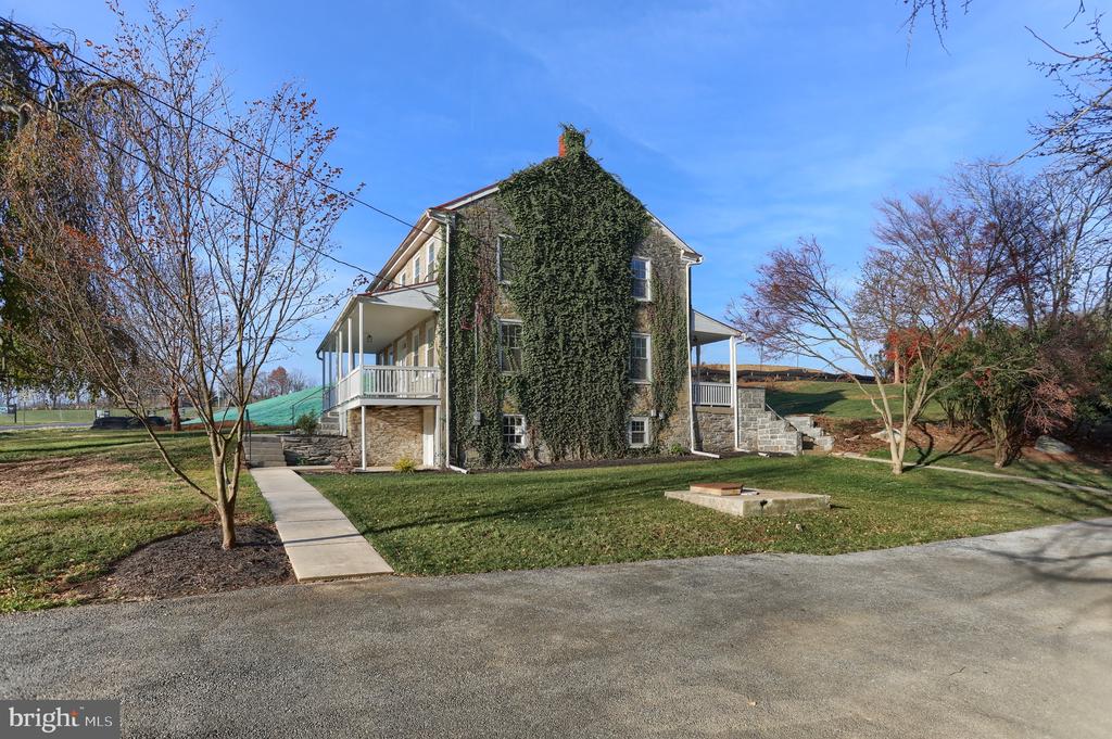 430 Reigerts Ln
