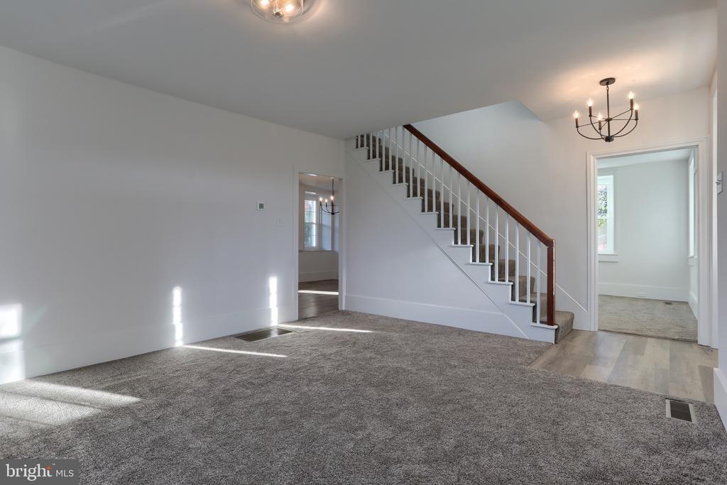 430 Reigerts Ln