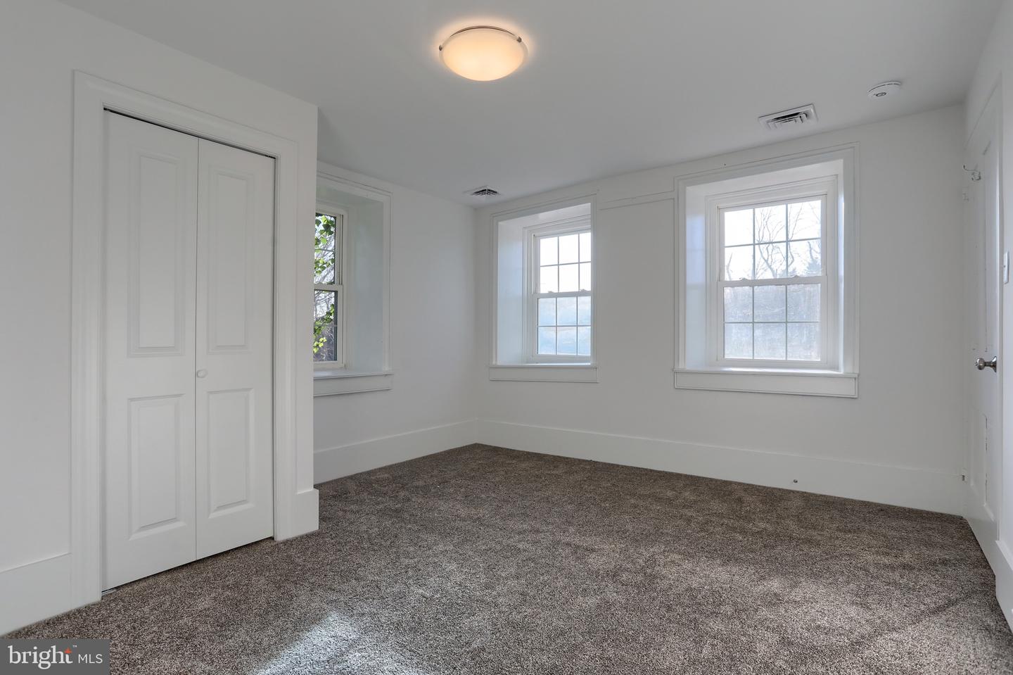 430 Reigerts Ln