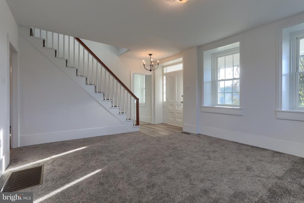 430 Reigerts Ln