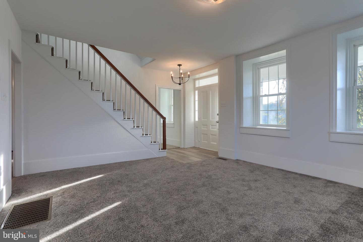 430 Reigerts Ln