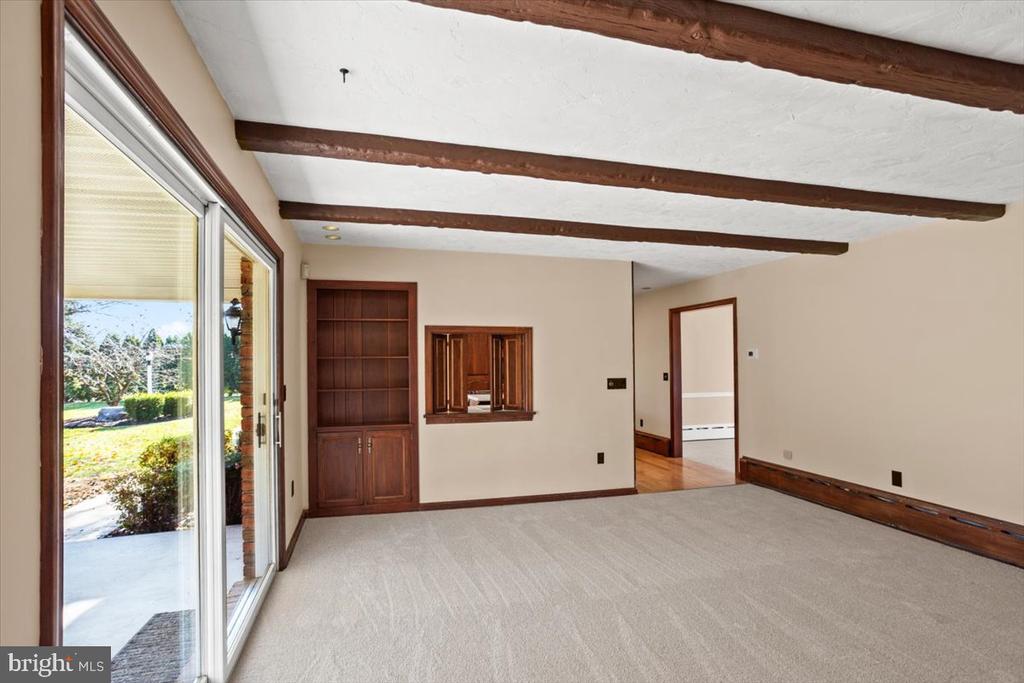 254 Crooked Ln
