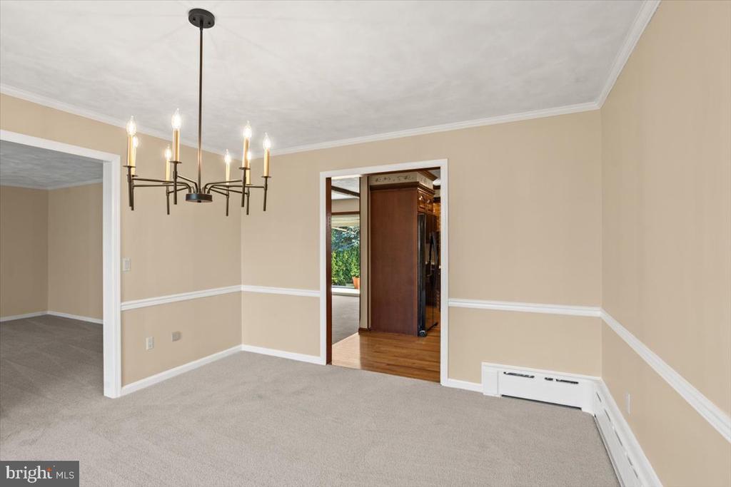 254 Crooked Ln