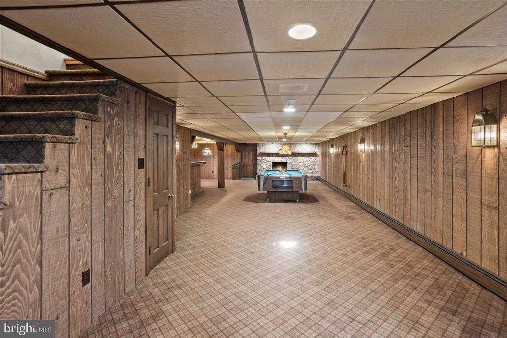 254 Crooked Ln