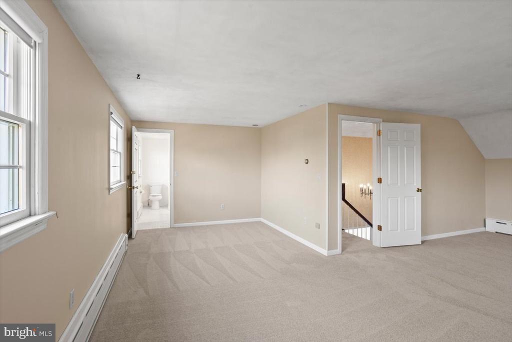 254 Crooked Ln