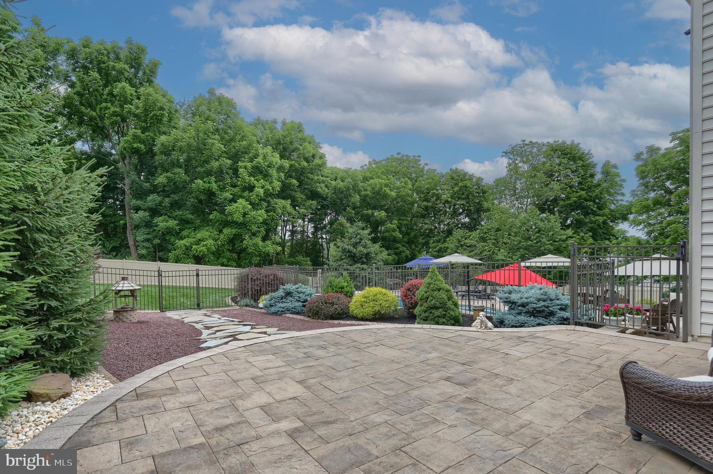 262 N Zinns Mill Rd