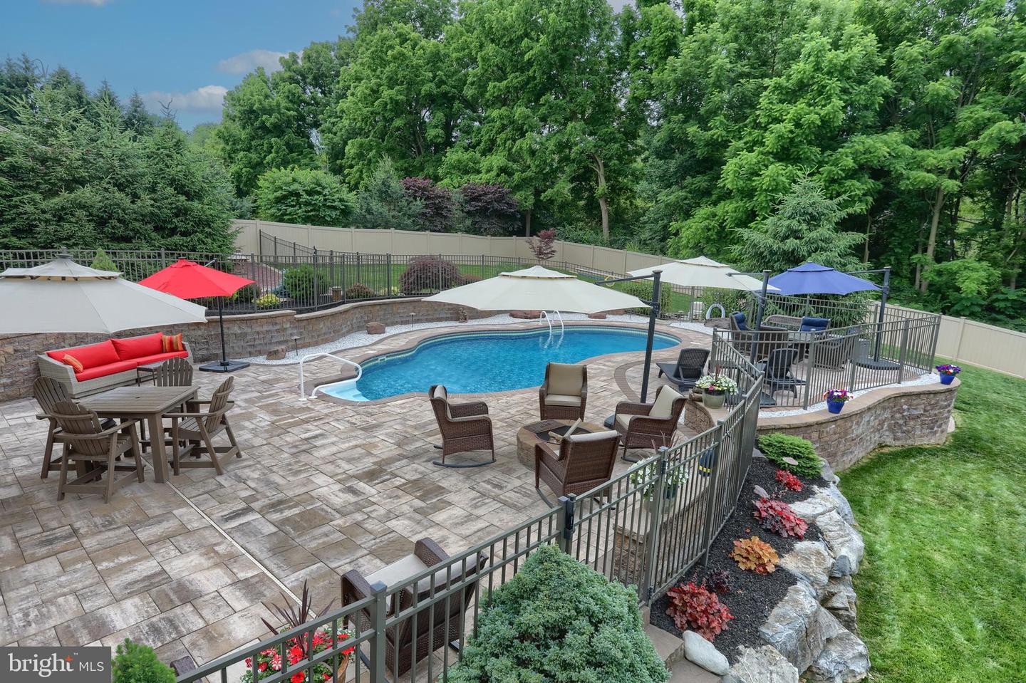 262 N Zinns Mill Rd