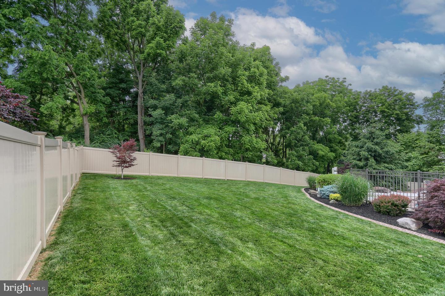 262 N Zinns Mill Rd