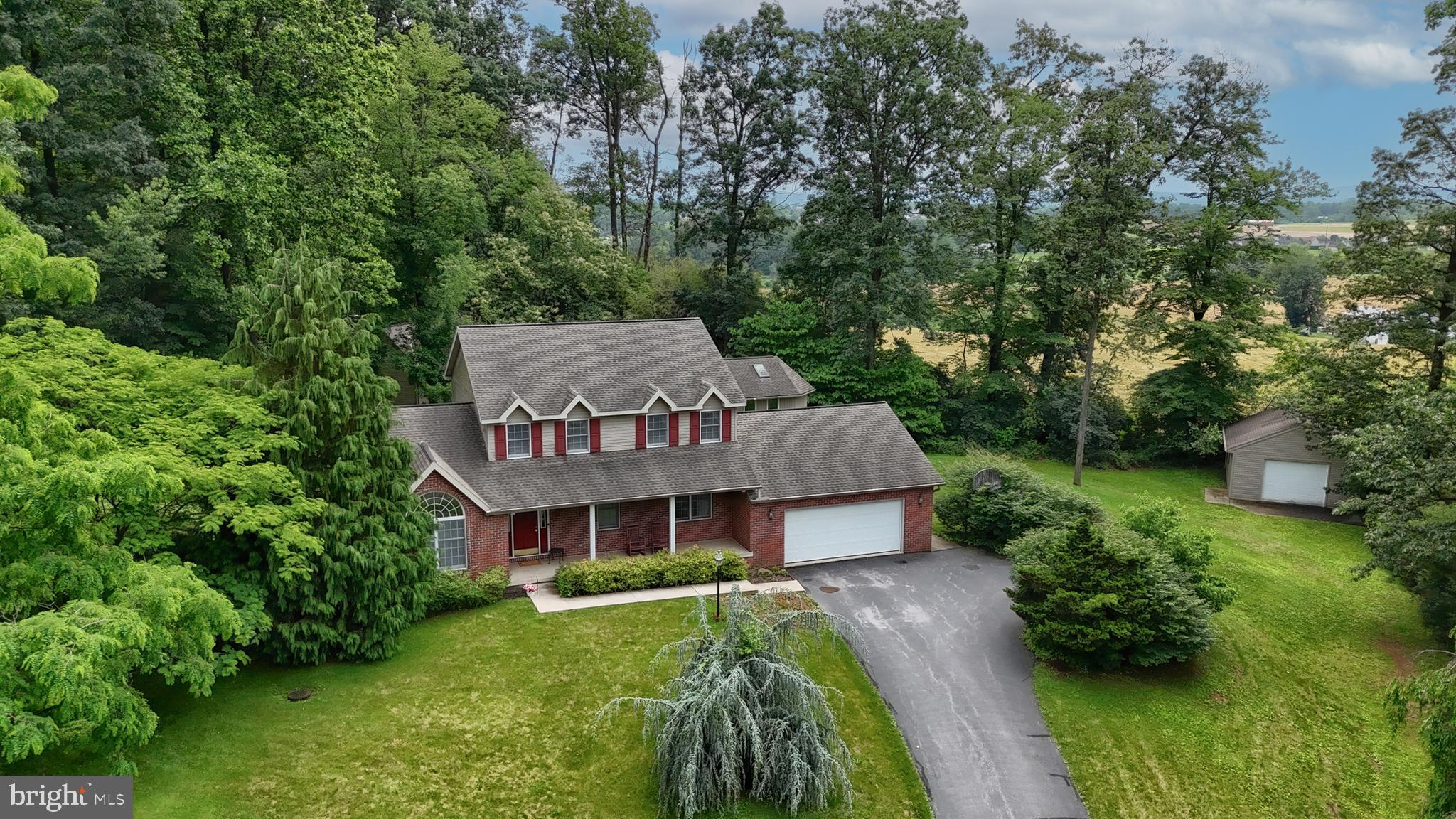 1382 Jessica Dr