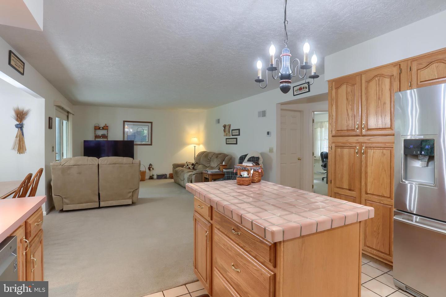 1382 Jessica Dr