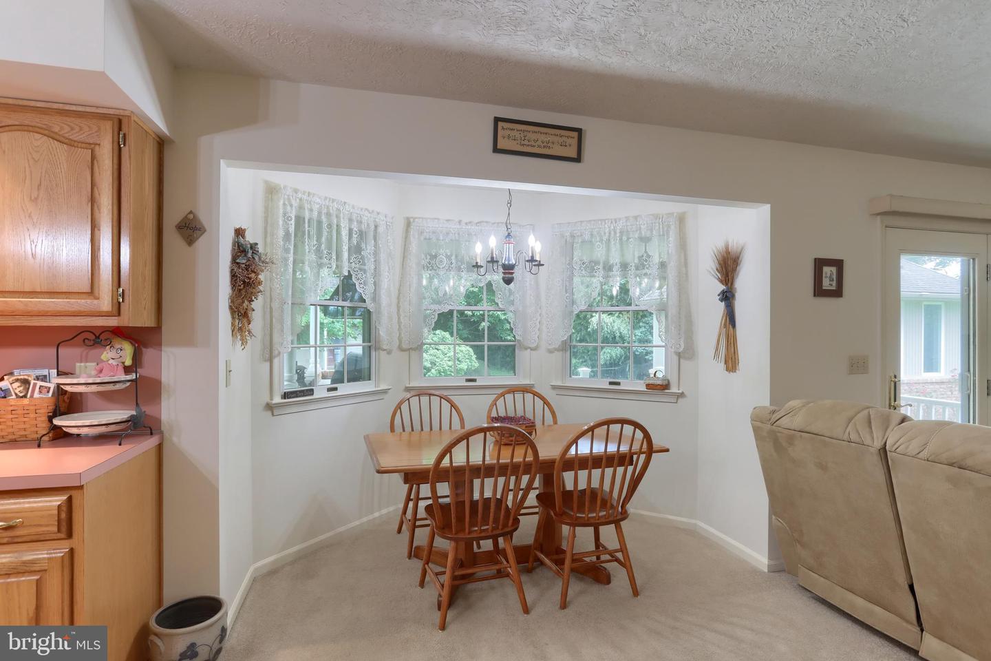 1382 Jessica Dr