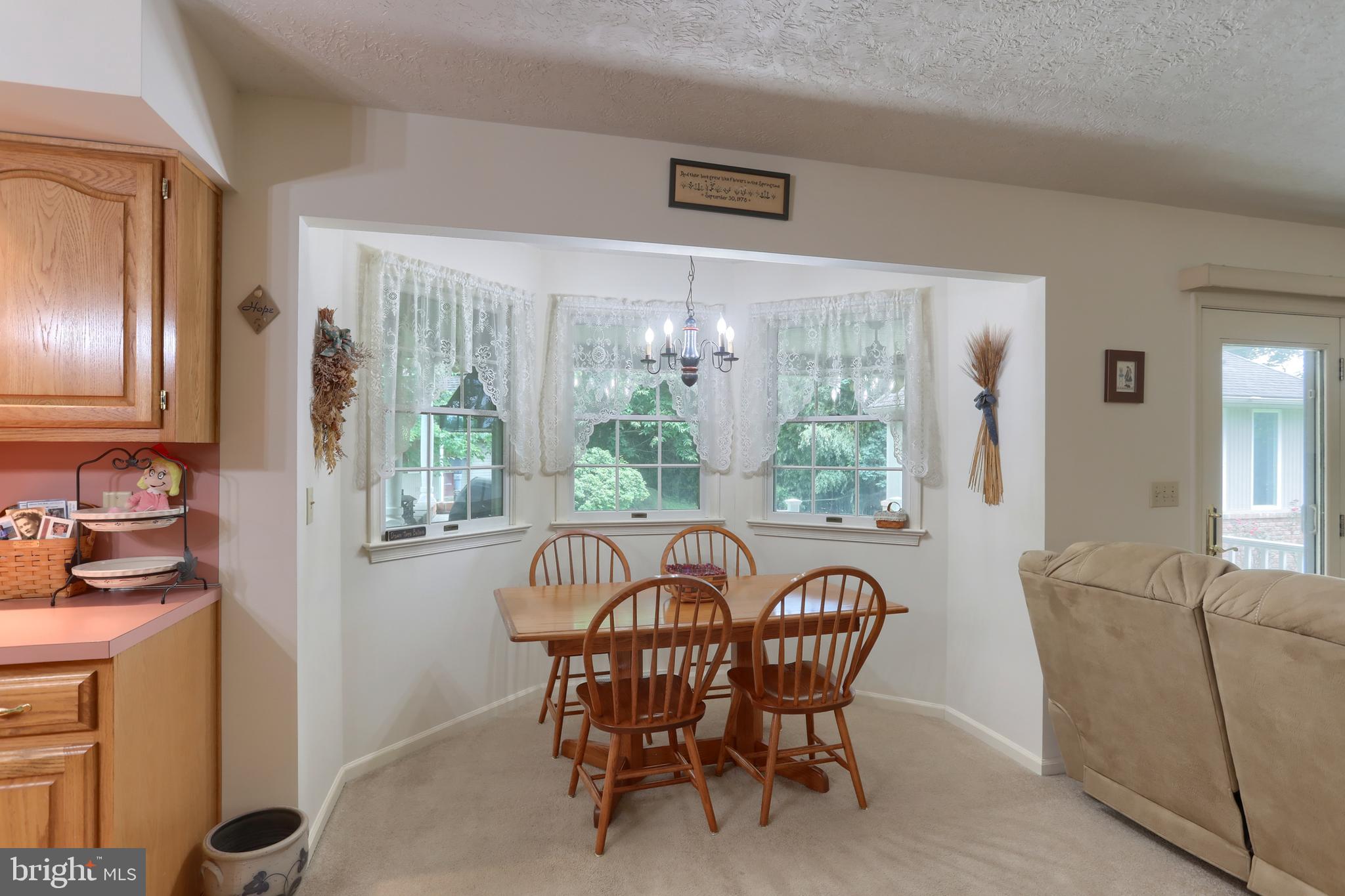 1382 Jessica Dr