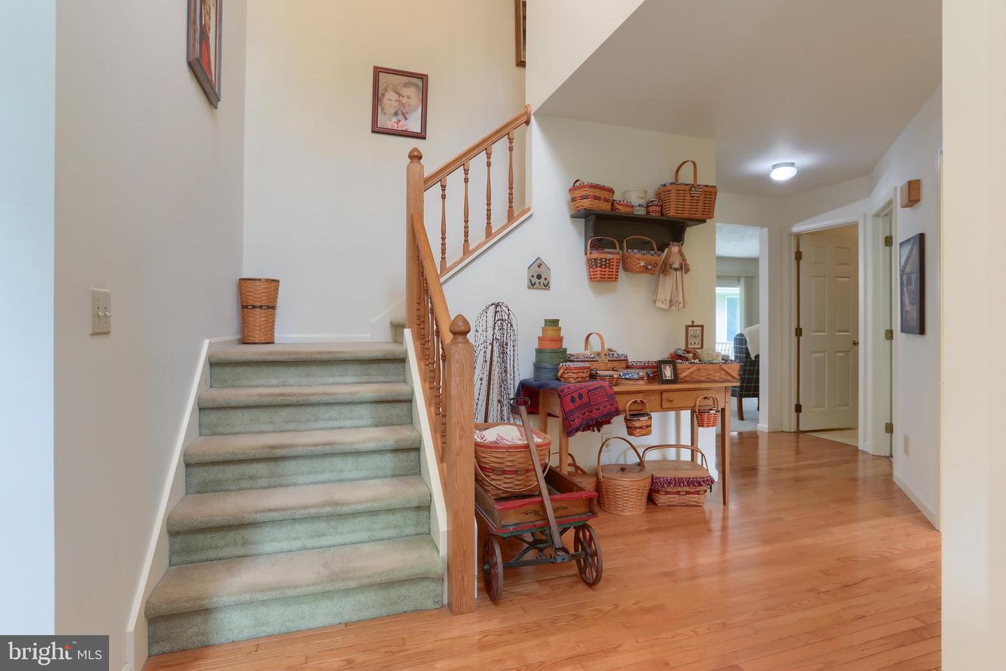 1382 Jessica Dr