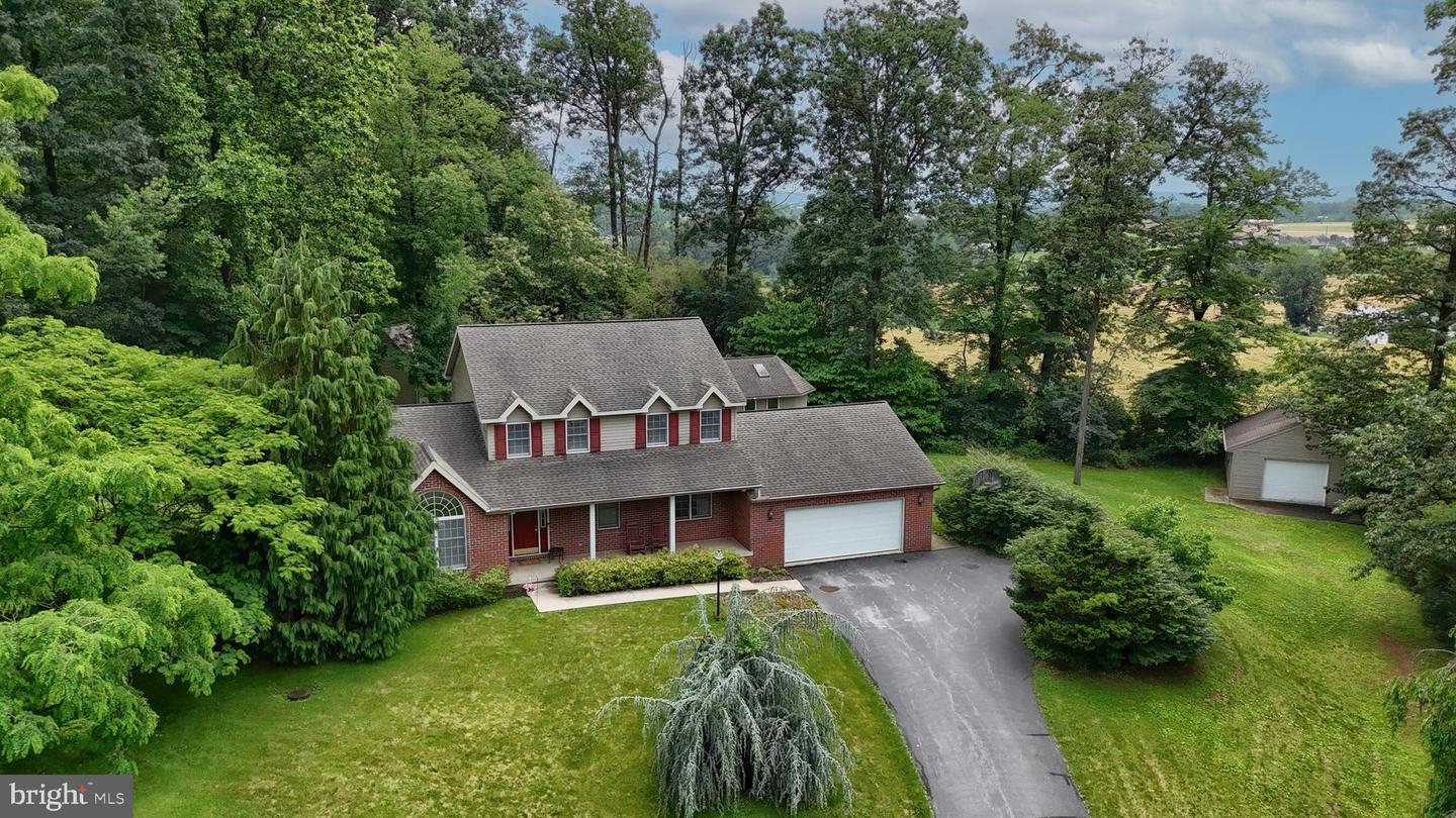 1382 Jessica Dr