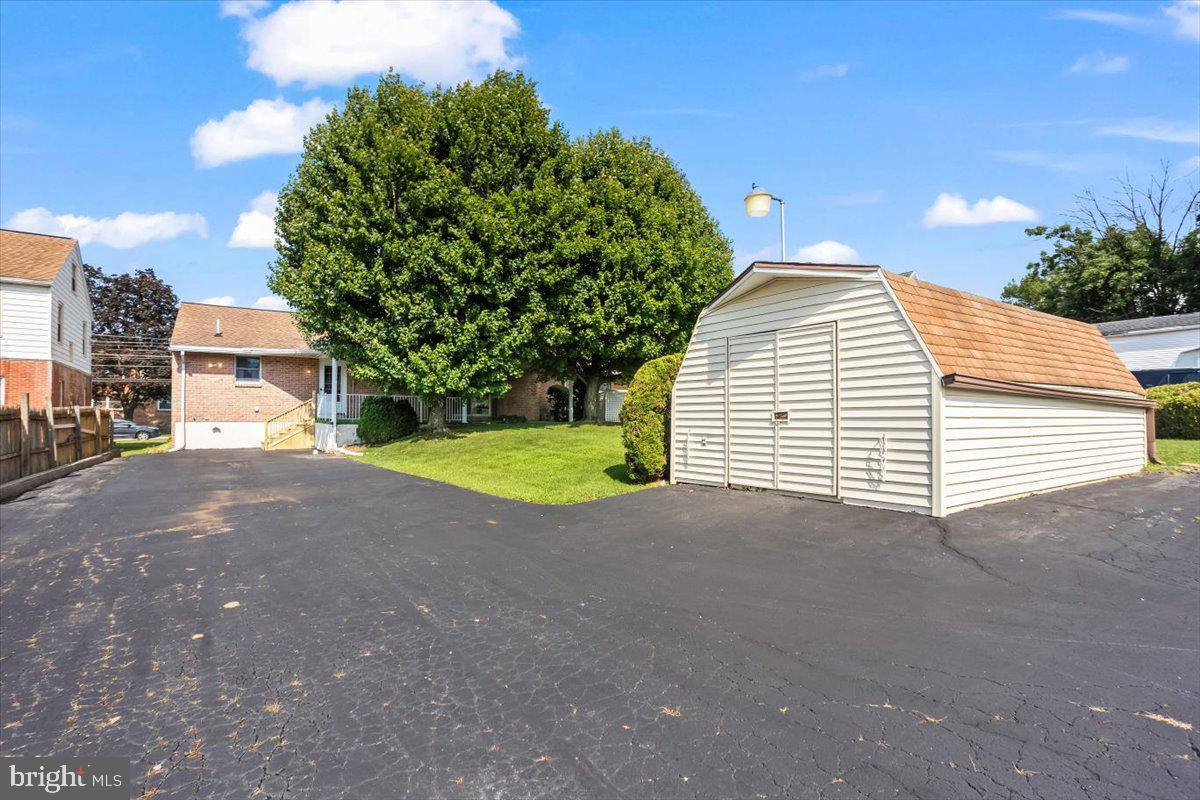 1023 Cornwall Rd