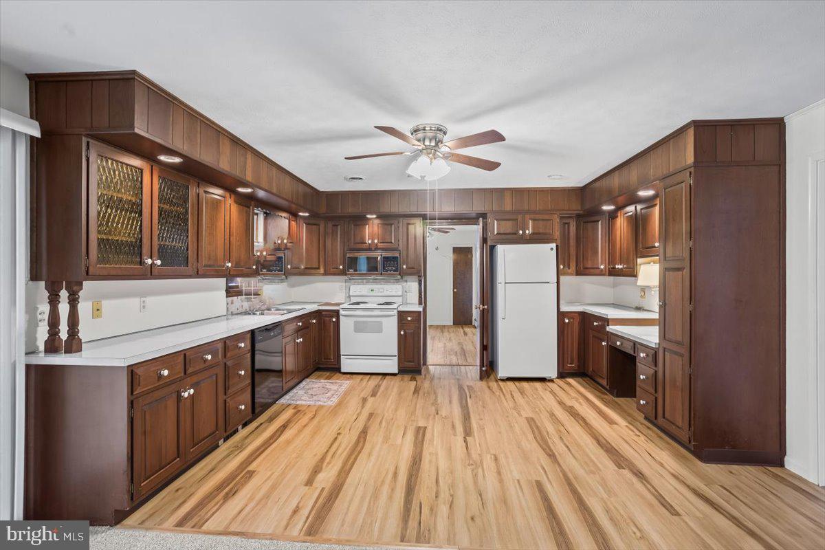 1023 Cornwall Rd
