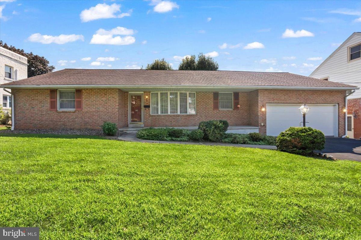 1023 Cornwall Rd