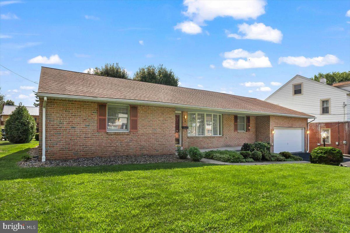 1023 Cornwall Rd