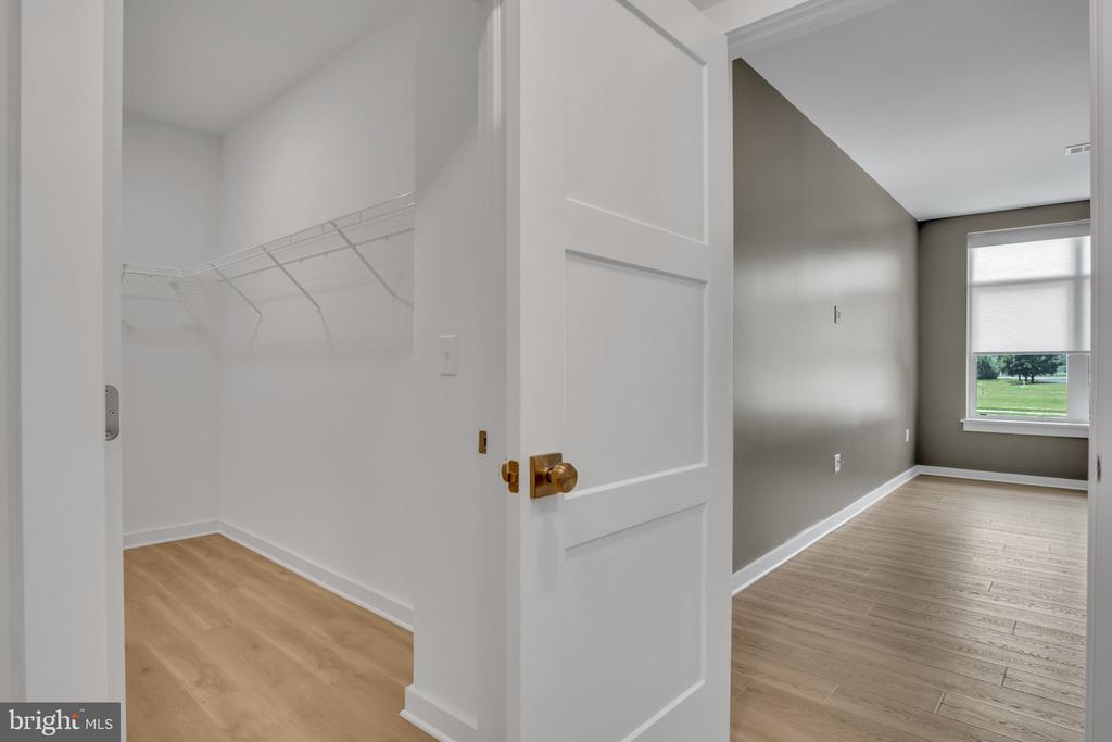 117 BLACKFORD BOULEVARD 102