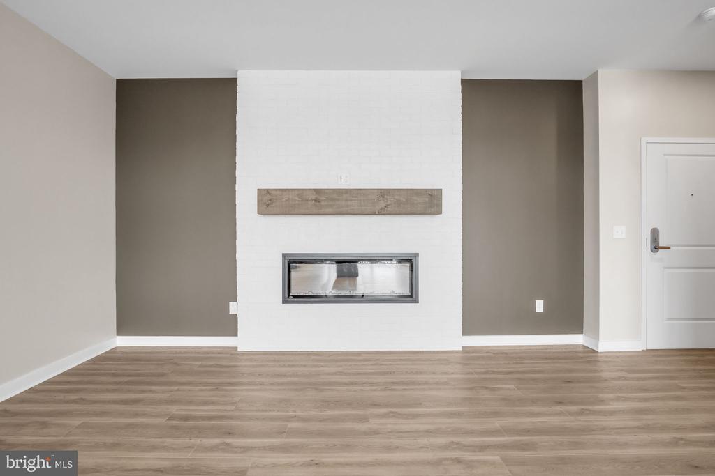 117 BLACKFORD BOULEVARD 102