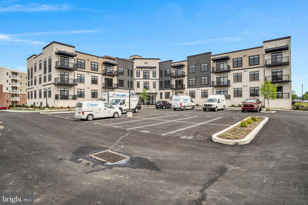 117 BLACKFORD BOULEVARD 102